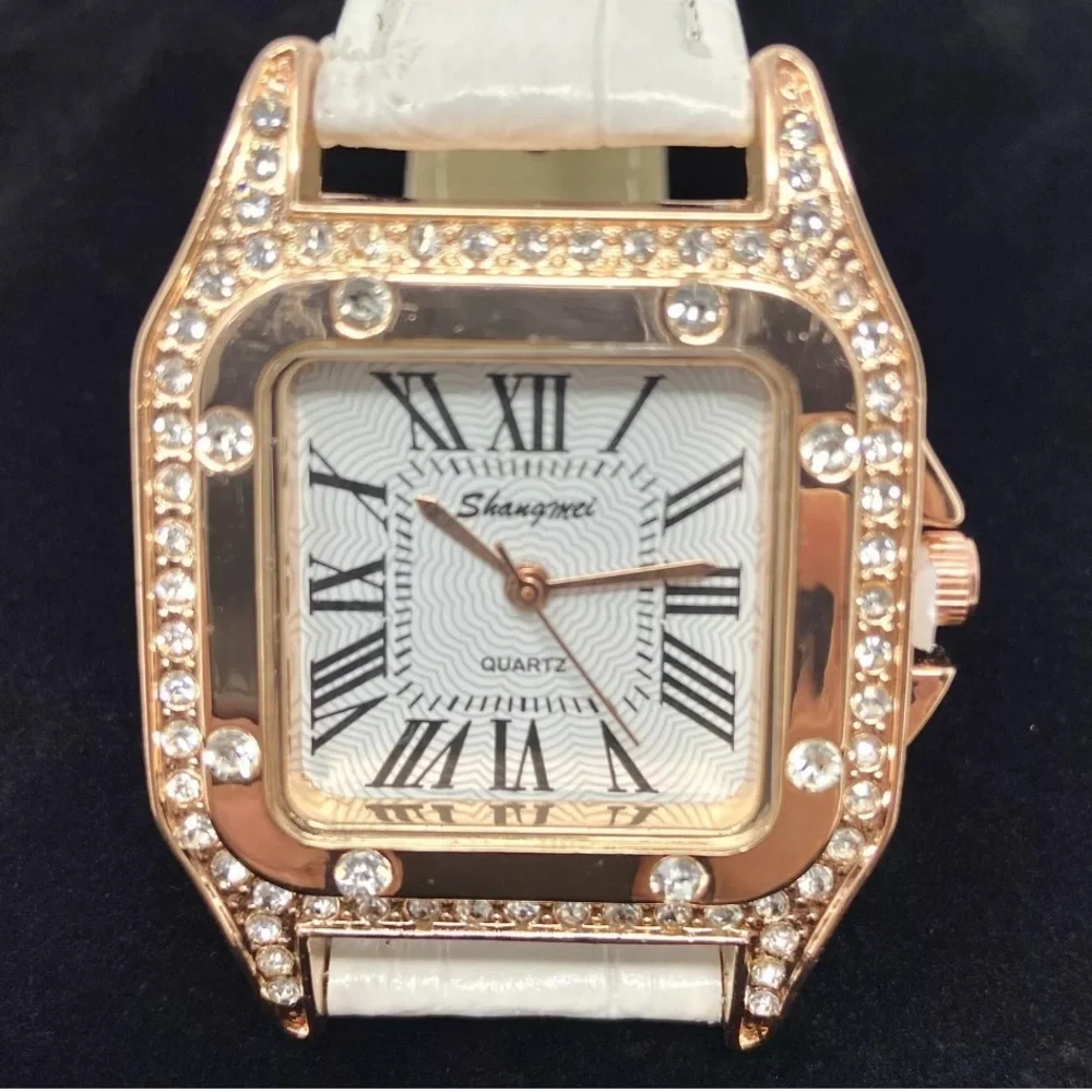 Women’s Dress Quartz ROSE GOLD White Leather Band Light Weight Costume Watch.